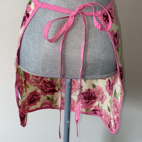 Apron Floral Print Cottagecore Pink Roses OS - Picture 8 of 12